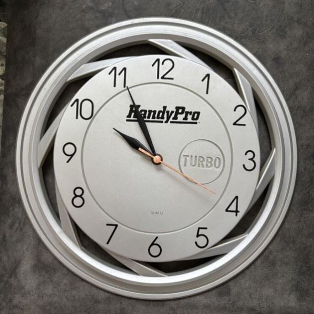HandyPro Turbo Hubcap 1990’s Wall Clock *Works*
